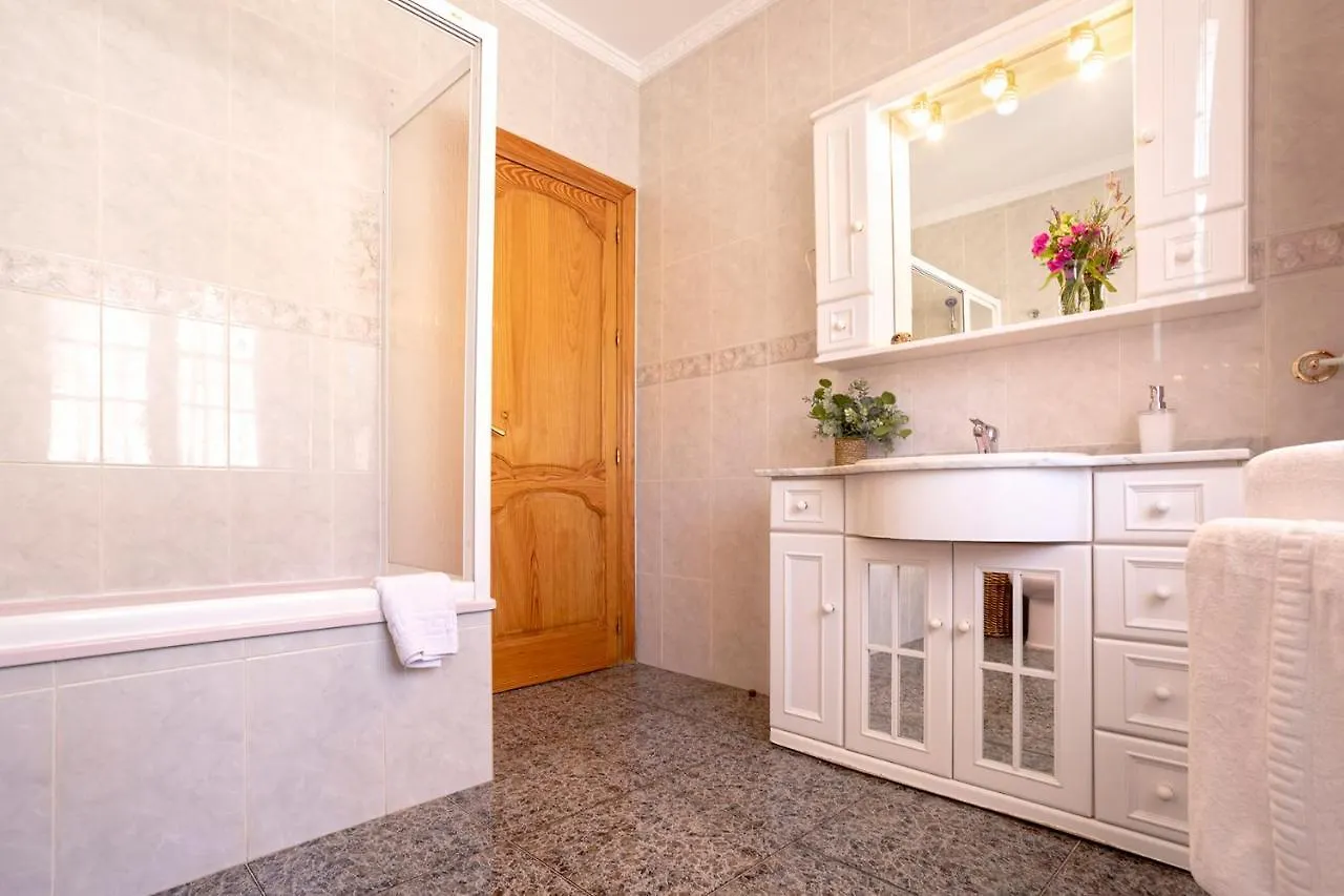 Casa Los Cortijillos Alcaucín Сasa de vacaciones